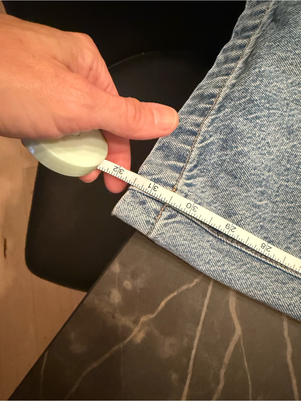 AGOLDE Blue Ellis Jeans, size 24, like new - Picture 8 of 8
